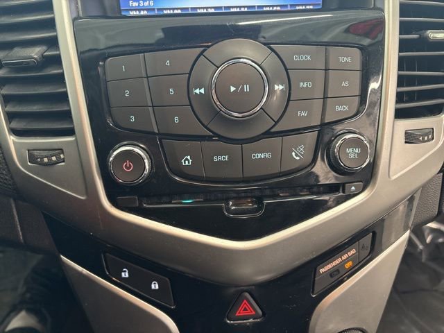 Used 2014 Chevrolet Cruze LT image 31