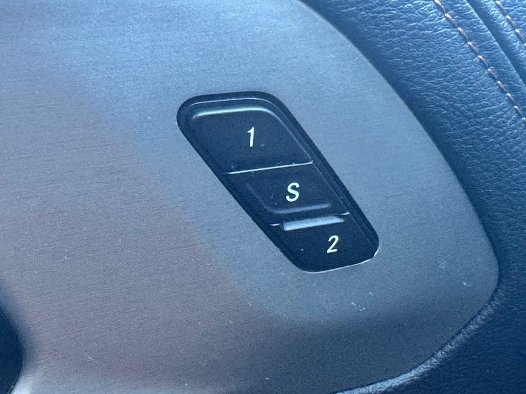 Used 2024 Chrysler Pacifica Pinnacle FWD image 32