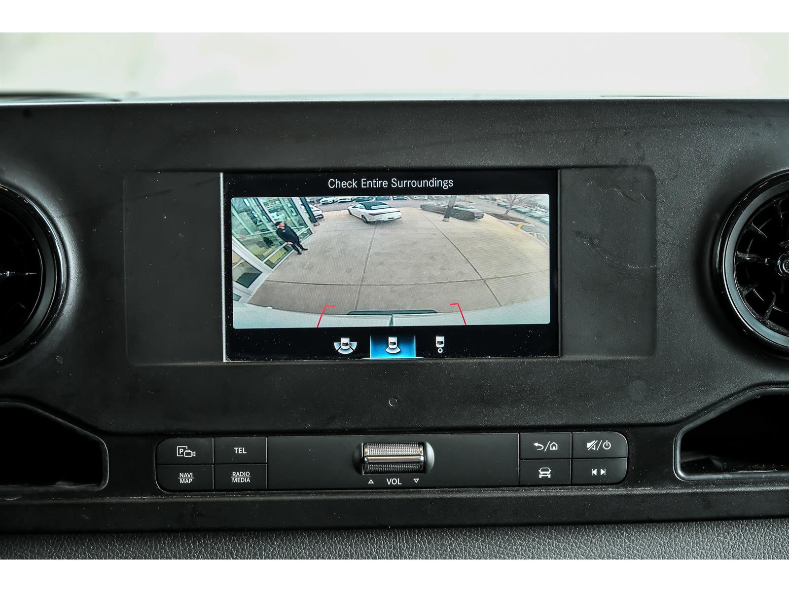 Used 2023 Mercedes-Benz Sprinter 2500 image 10