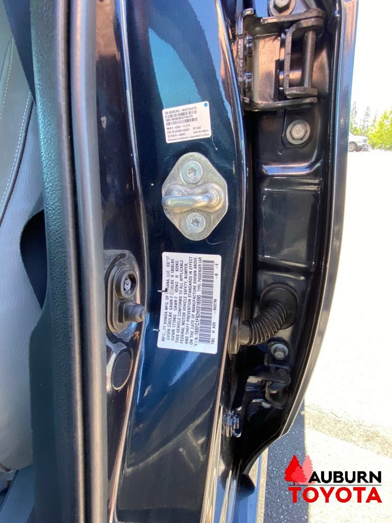 Used 2017 Honda Civic Touring image 31