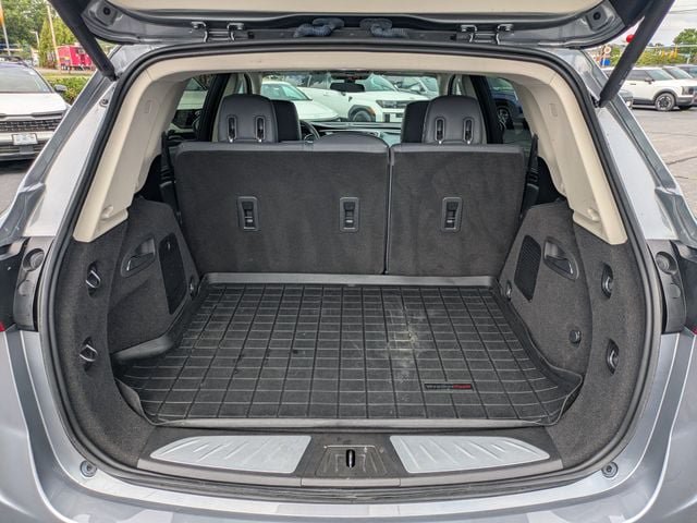 Used 2020 Buick Envision Essence w/ Experience Buick Package AWD/4WD image 13