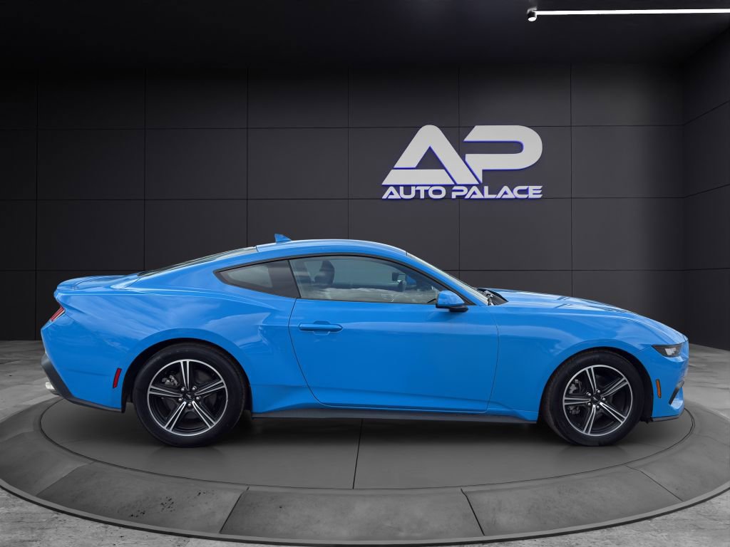 Used 2024 Ford Mustang Premium image 8