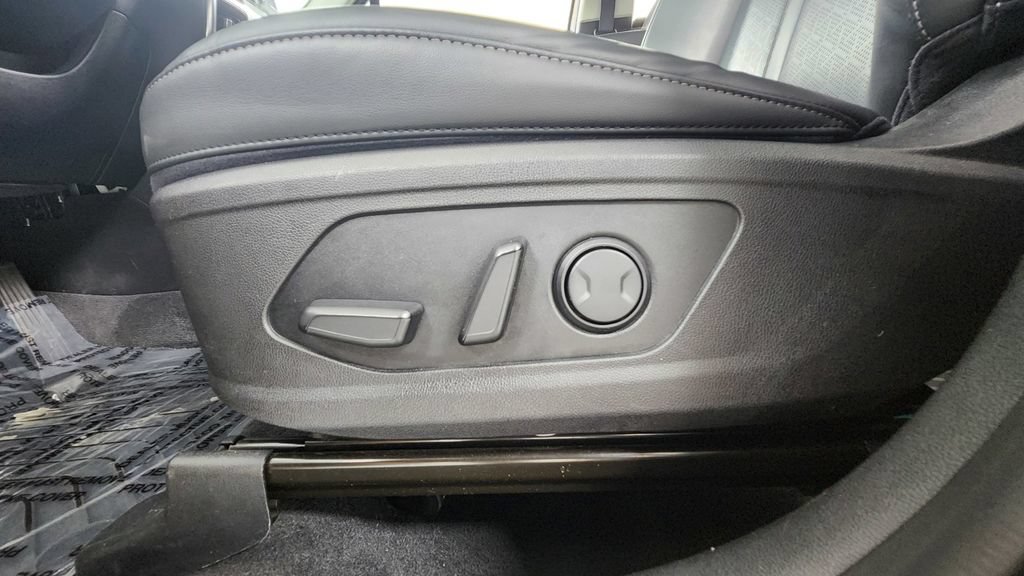 Used 2021 Kia Sorento S w/ Panoramic Sunroof Package FWD image 11