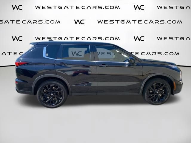 Used 2023 Mitsubishi Outlander SE Black Edition FWD image 24