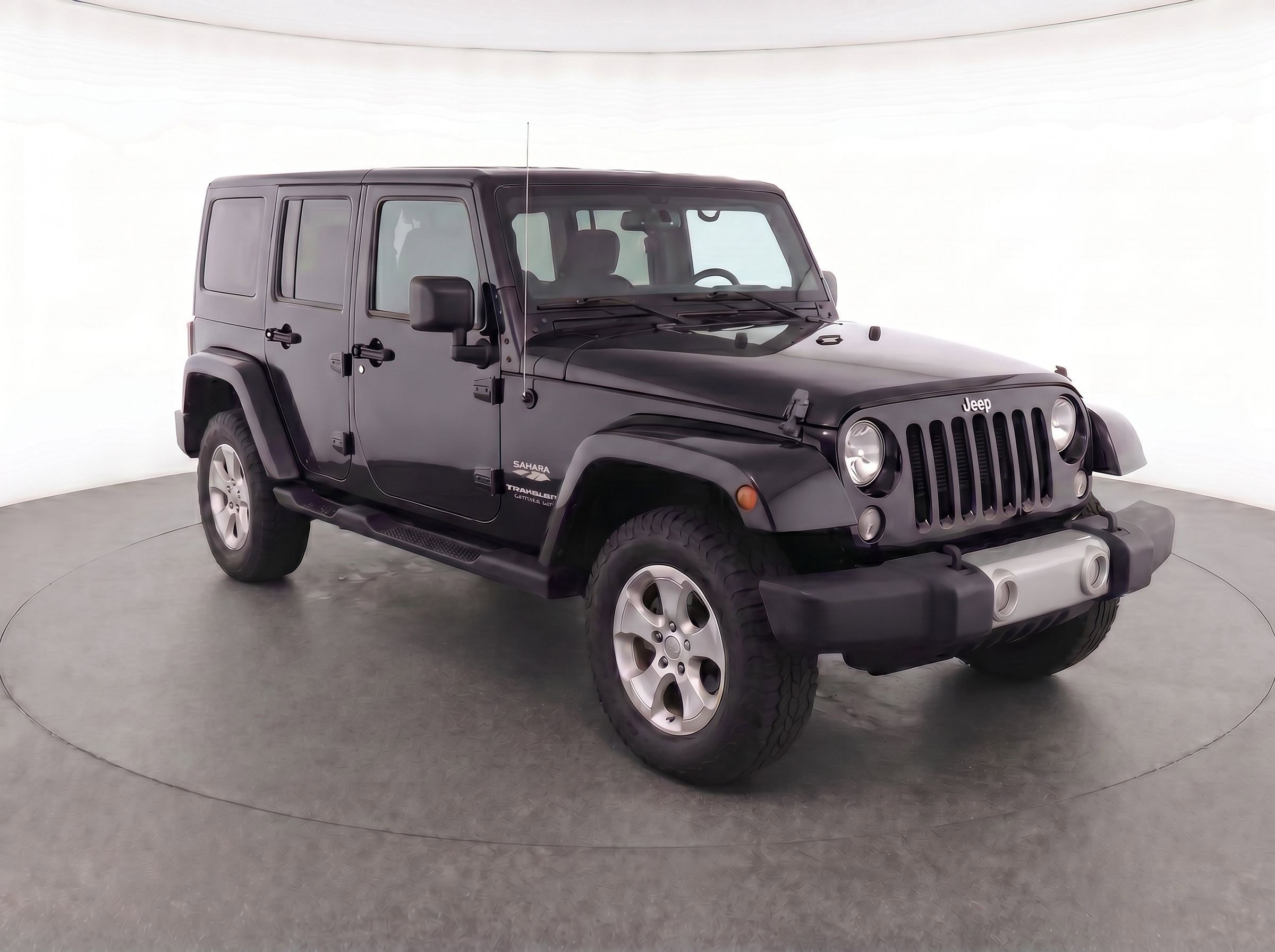Used 2015 Jeep Wrangler Unlimited Sahara w/ Connectivity Group AWD/4WD image 5