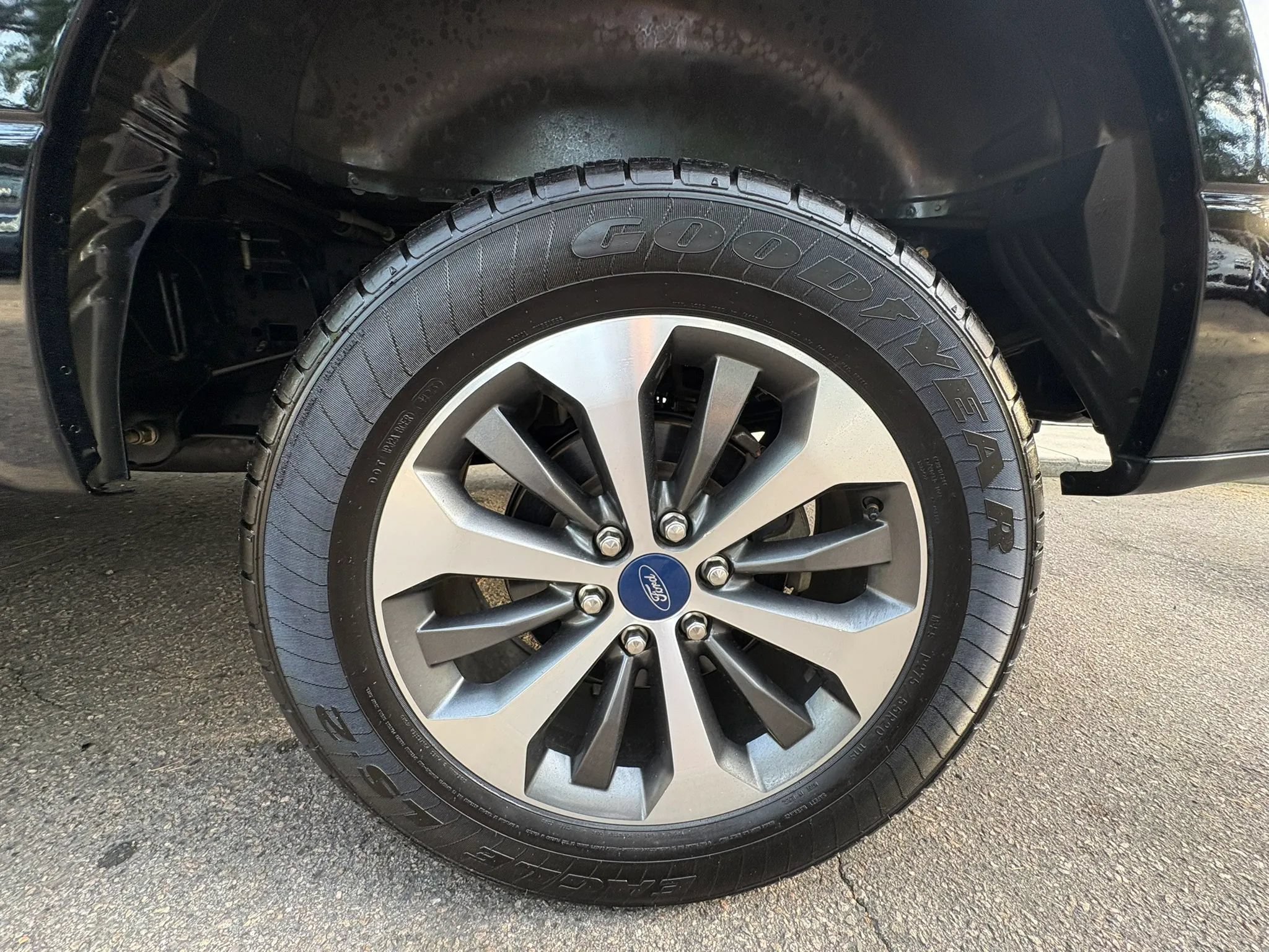 Used 2019 Ford F150 XL w/ Equipment Group 101A Mid AWD/4WD image 41