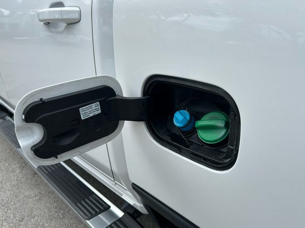 Used 2025 Chevrolet Silverado 2500 LT w/ Convenience Package image 54