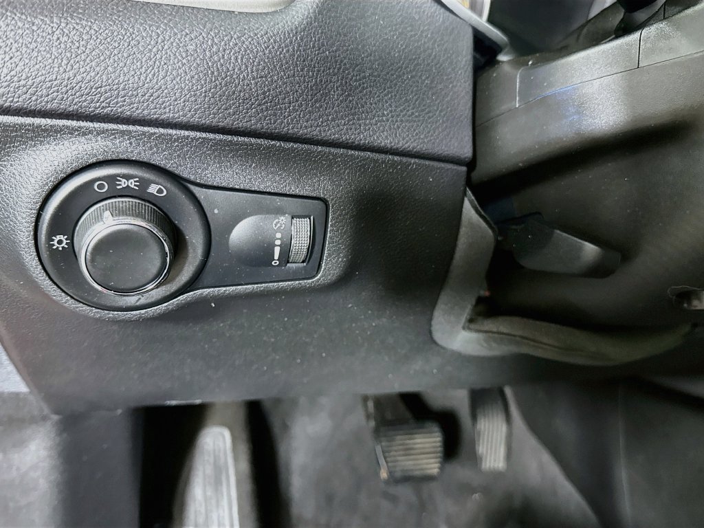 Used 2018 Jeep Compass Sport w/ Tech Group AWD/4WD image 17
