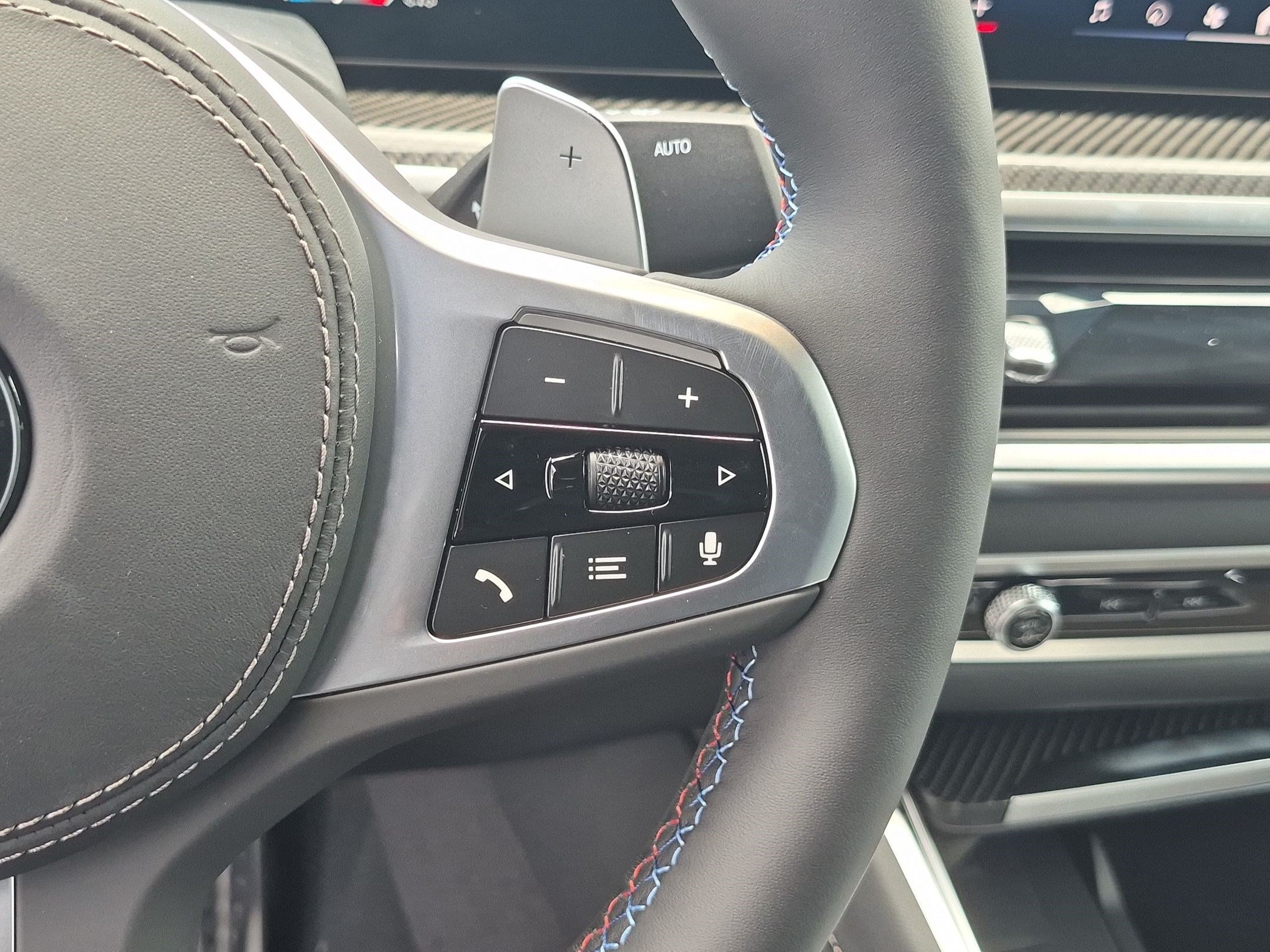 New 2027 BMW X6 M60i AWD/4WD image 20