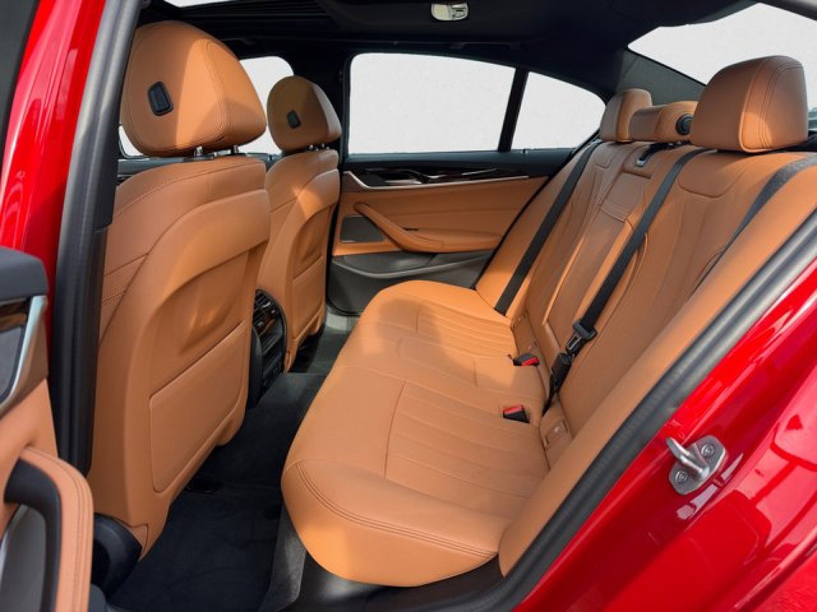 Used 2022 BMW 530i xDrive w/ M Sport Package image 18