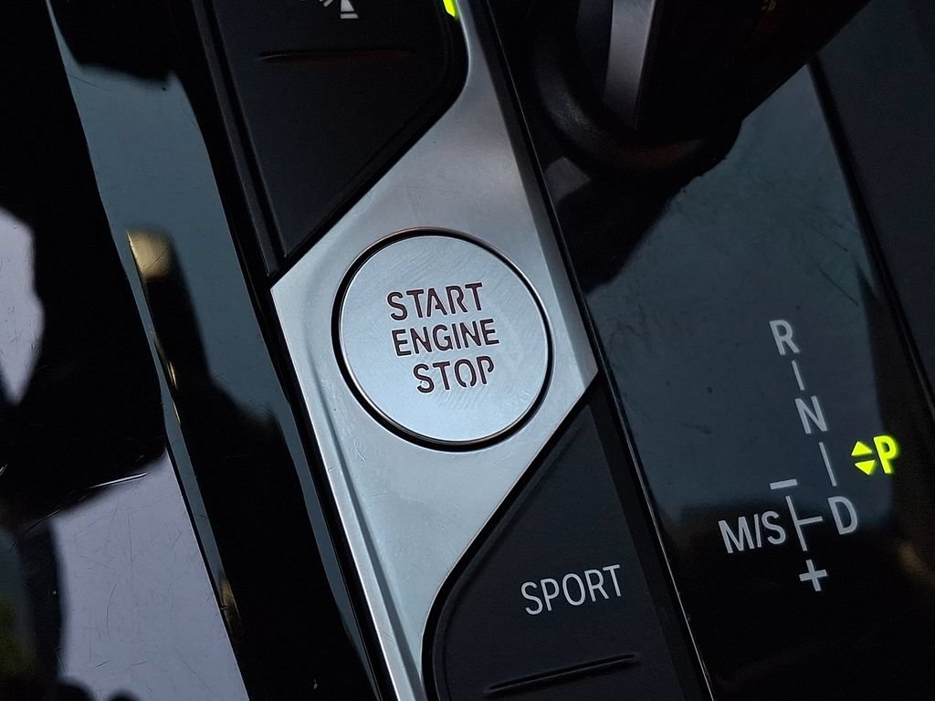 Used 2022 BMW X4 M40i AWD/4WD image 21