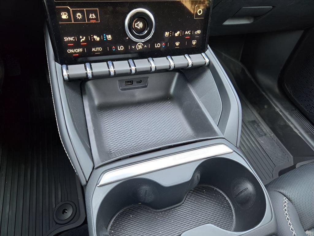 Used 2026 GMC Terrain Denali w/ LPO, Floor Liner Package AWD/4WD image 18
