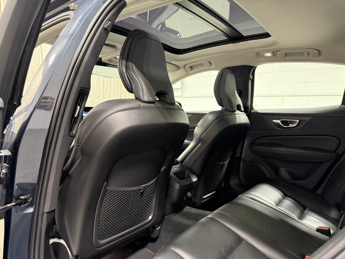 Used 2024 Volvo S60 B5 Plus image 17