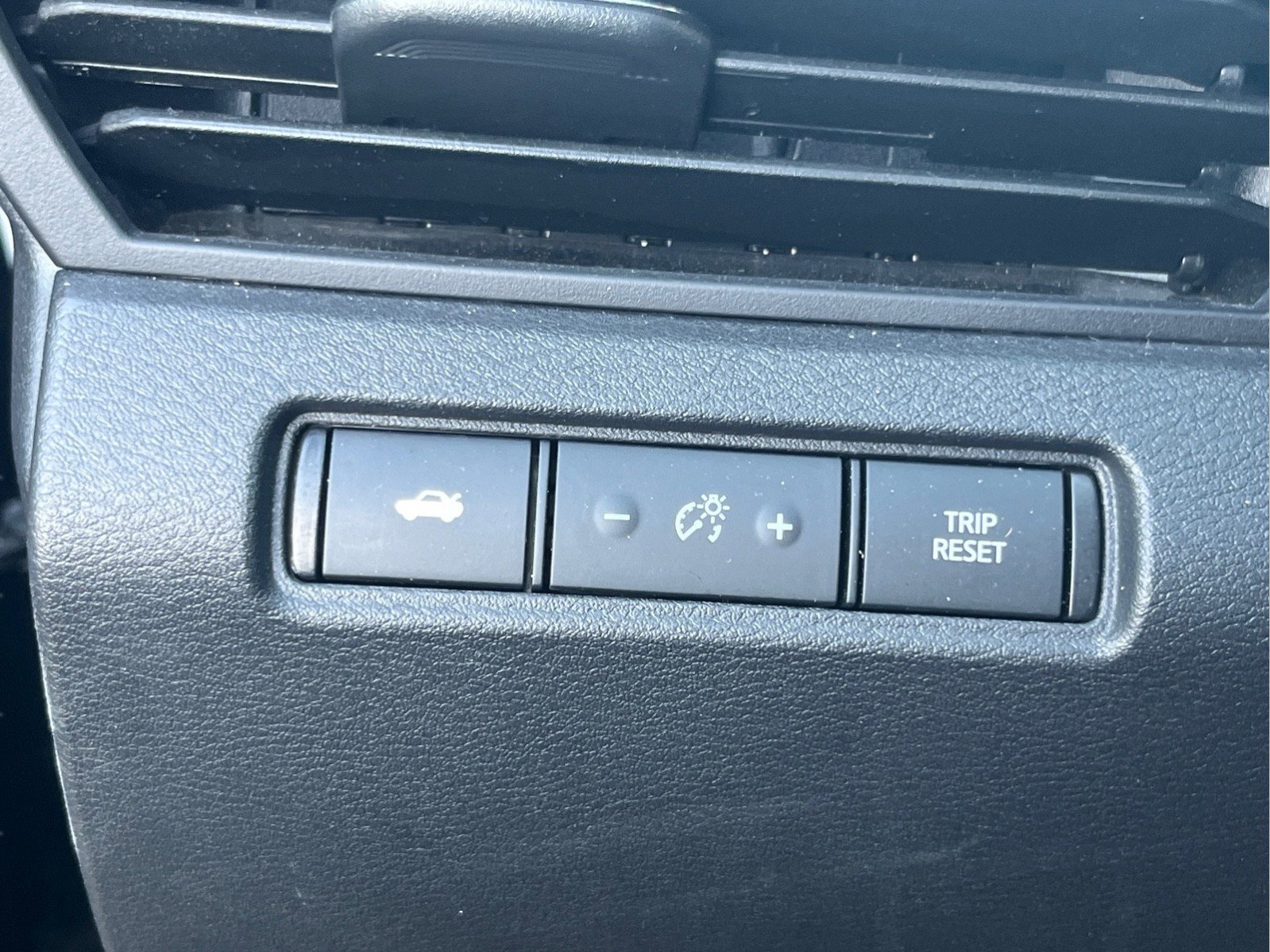 Used 2023 Nissan Altima 2.5 SR image 23