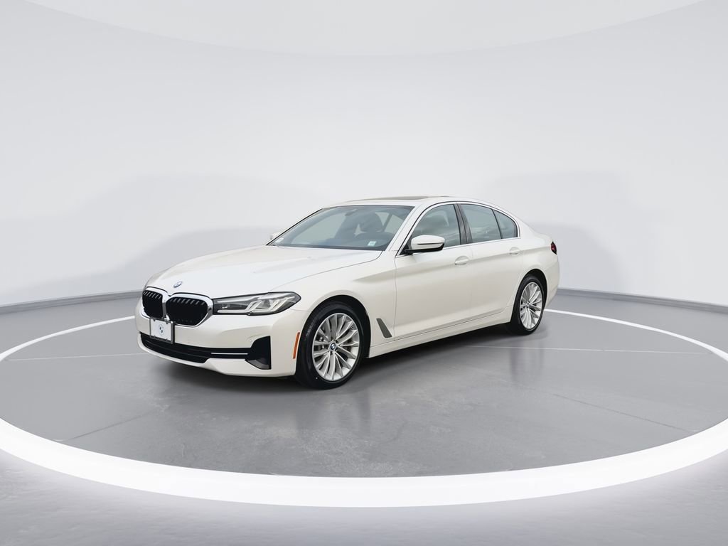 Certified 2022 BMW 530i xDrive w/ Convenience Package image 4