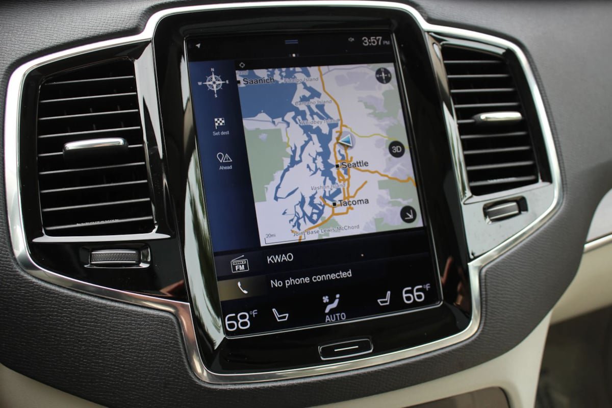 Used 2016 Volvo XC90 T6 Momentum AWD/4WD image 15