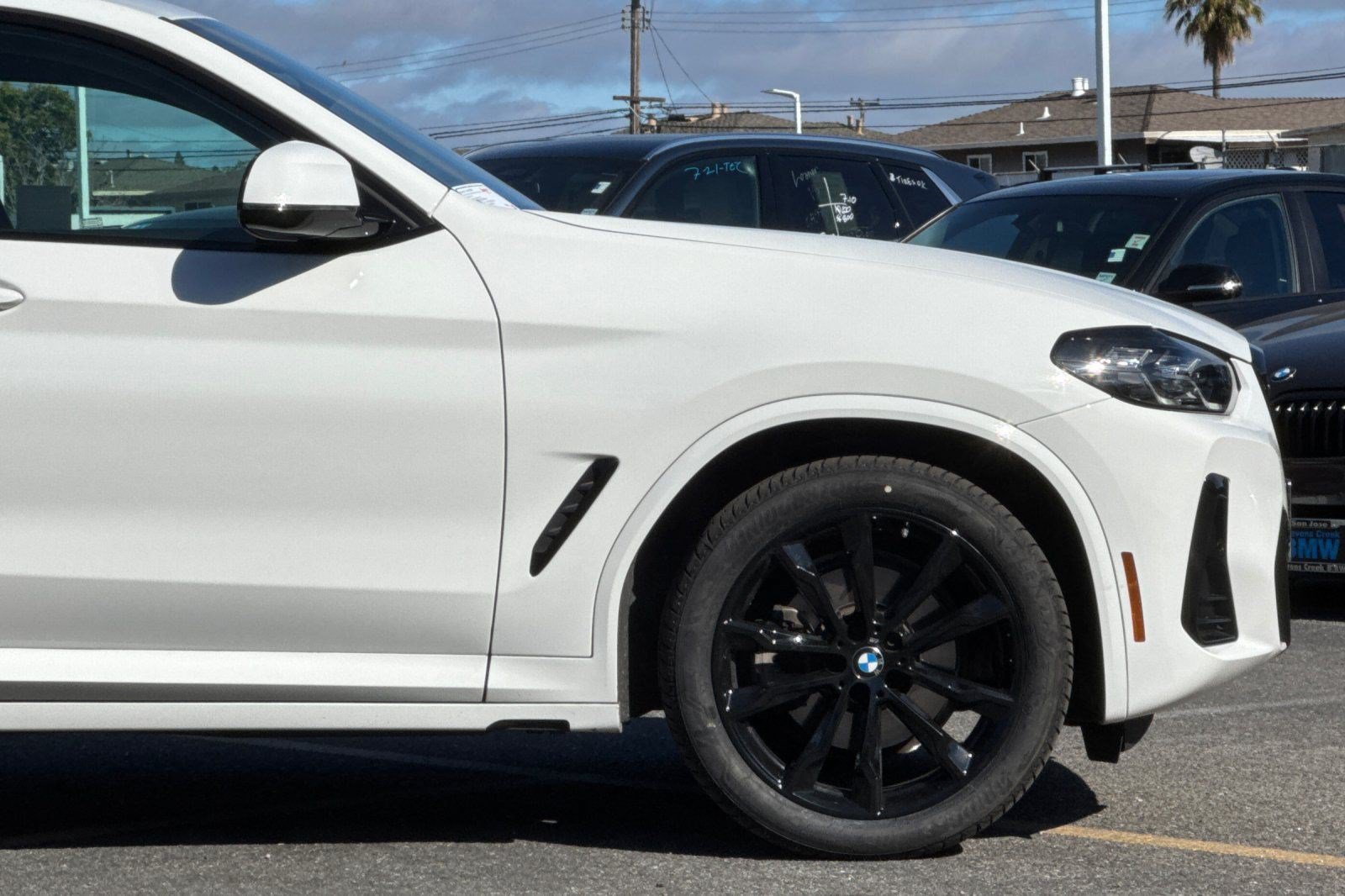 Used 2025 BMW X4 xDrive30i w/ Premium Package AWD/4WD image 36