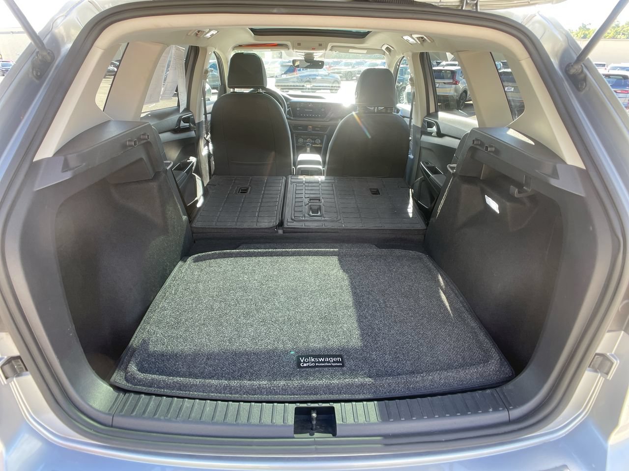 Used 2024 Volkswagen Taos SEL AWD/4WD image 25