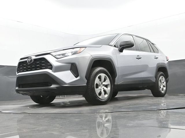 Used 2023 Toyota RAV4 LE FWD image 25