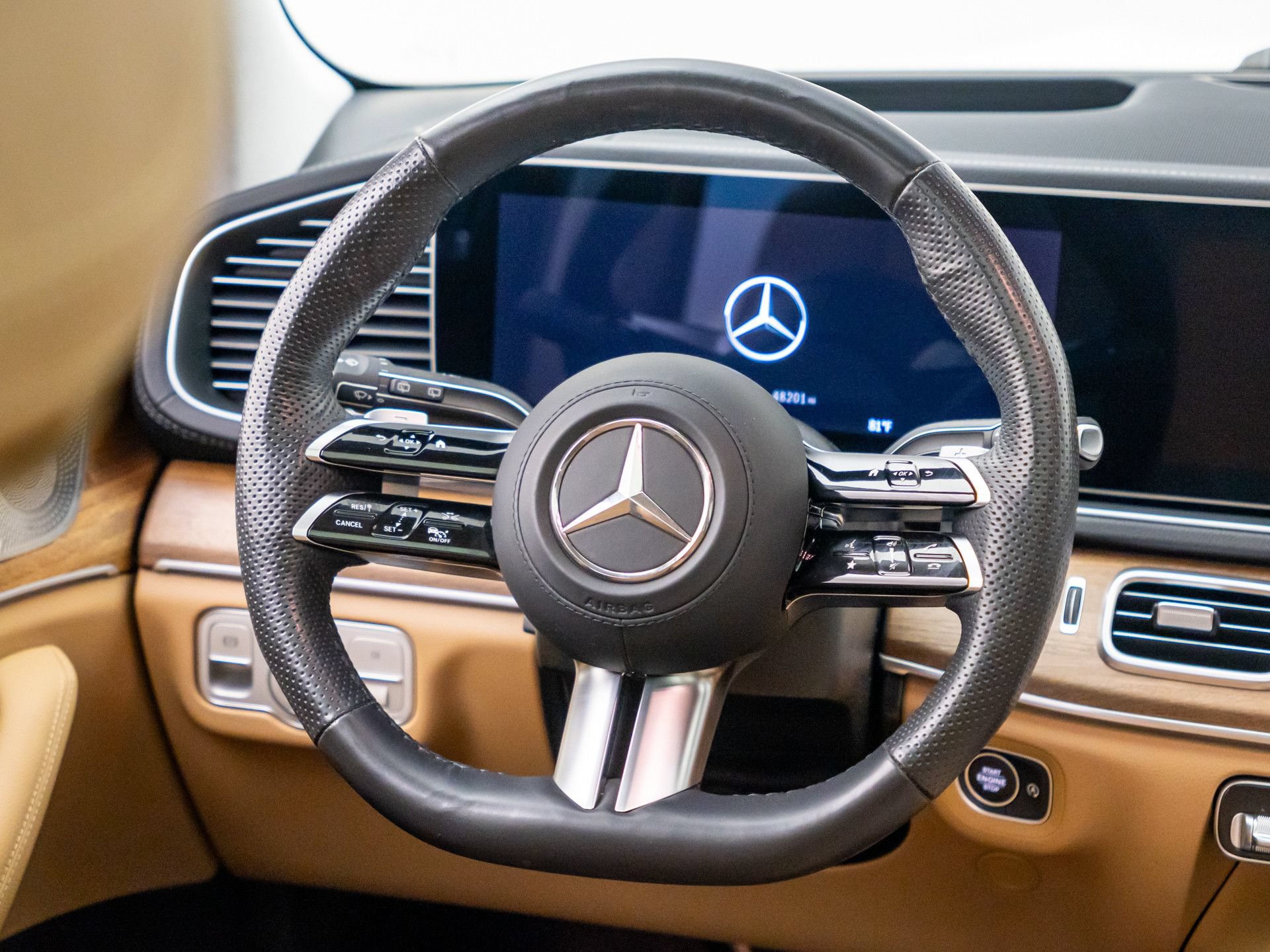 Used 2024 Mercedes-Benz GLS 450 4MATIC image 10
