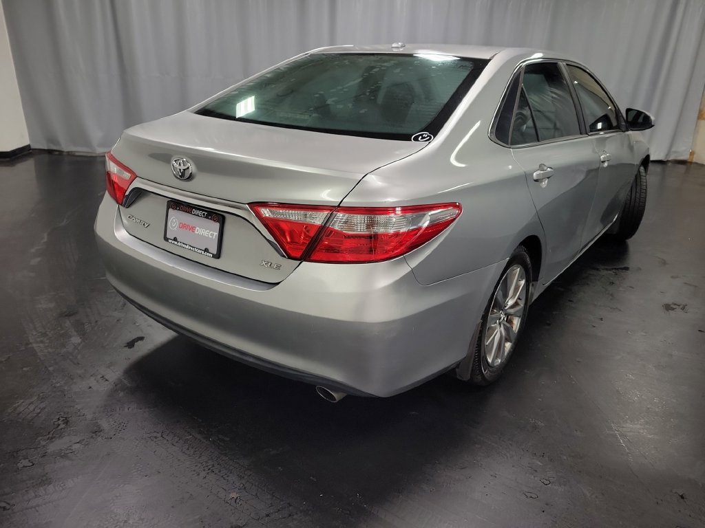 Used 2015 Toyota Camry XLE w/ Moonroof Package FWD image 8