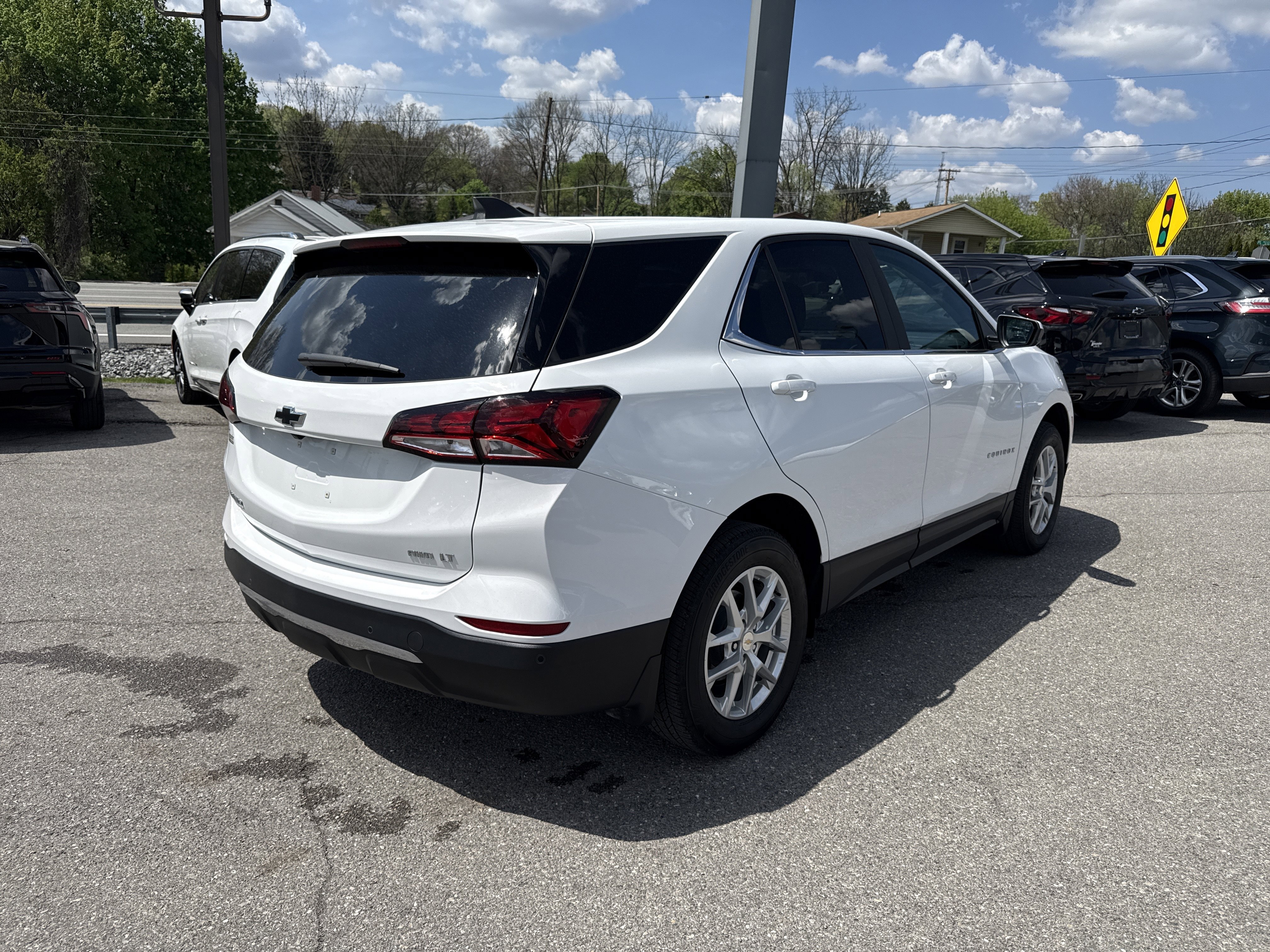 Used 2024 Chevrolet Equinox LT w/ LPO, Floor Liner Package AWD/4WD image 3