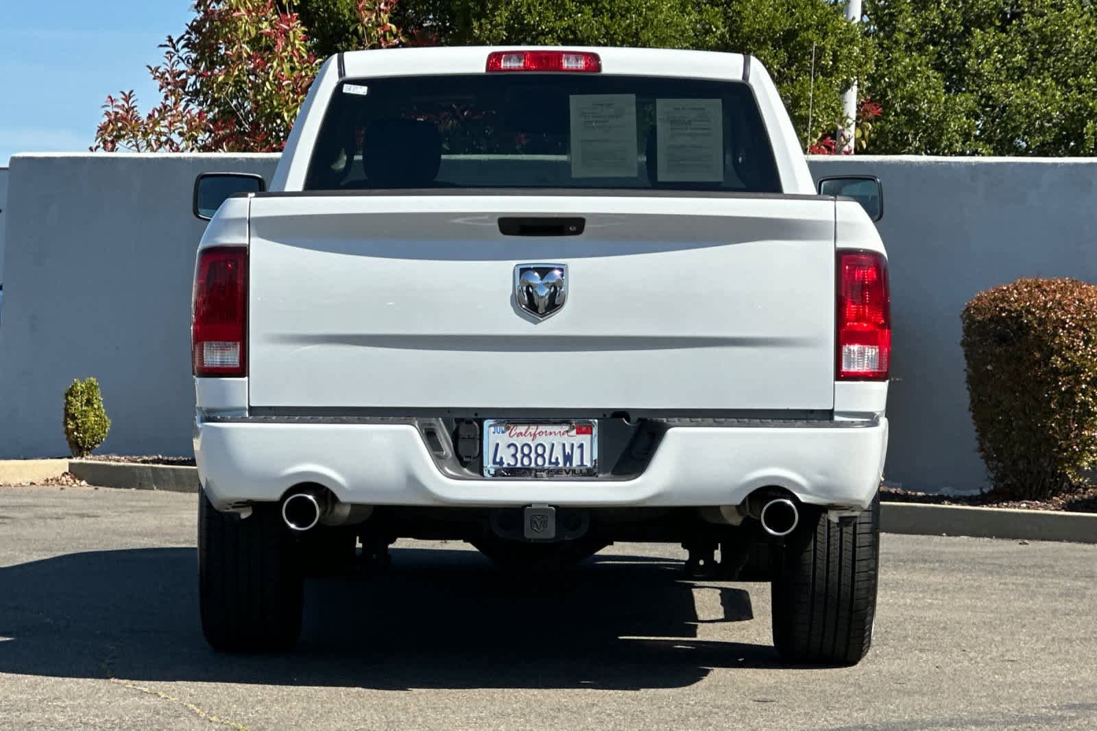 Used 2015 RAM 1500 Express RWD image 6