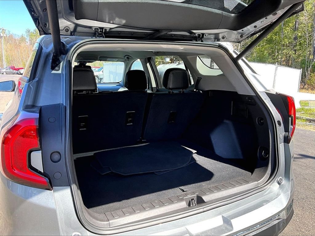 Used 2023 GMC Terrain SLT AWD/4WD image 24