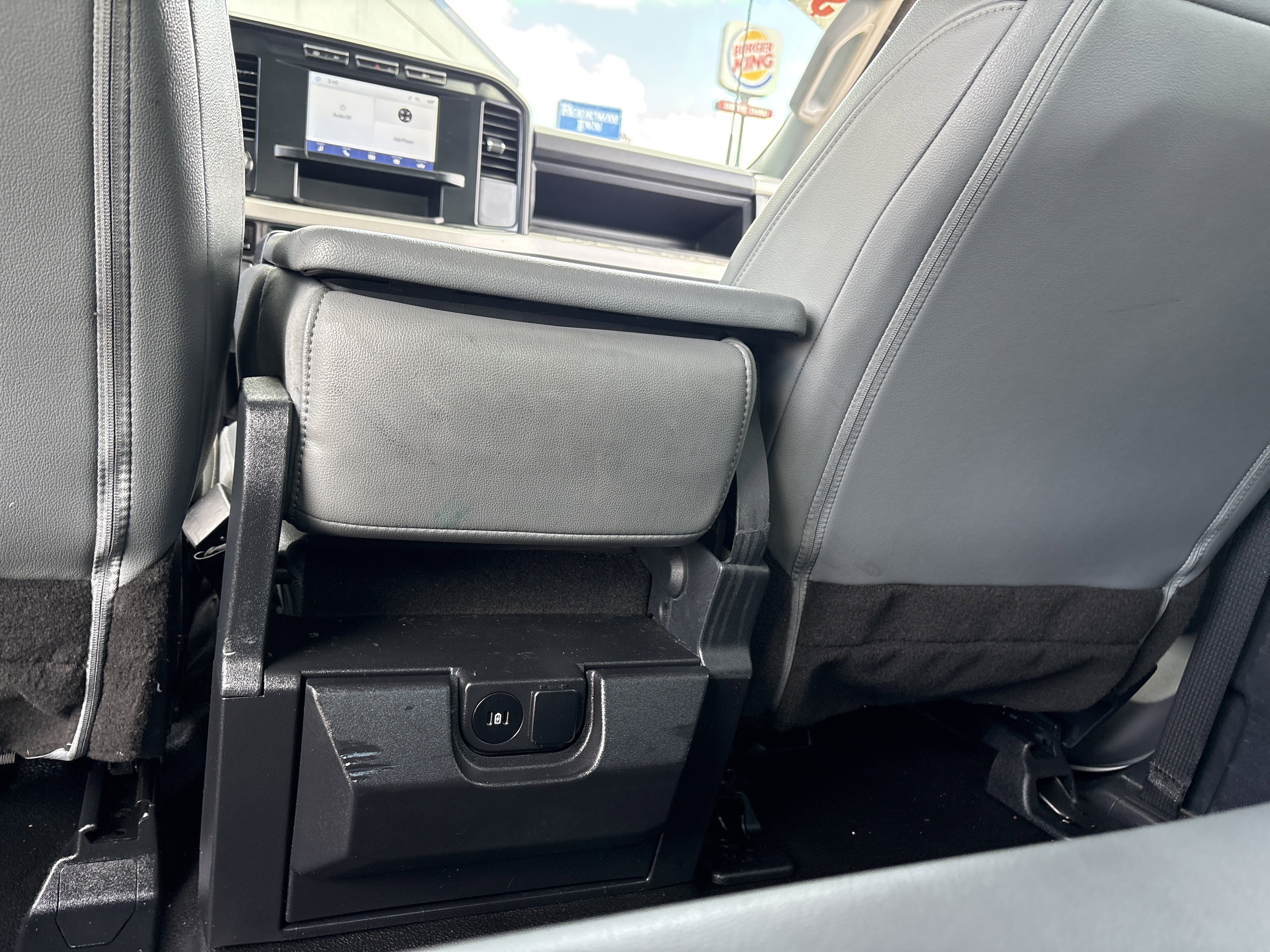 Used 2023 Ford F350 XL w/ 360-Degree Camera Package RWD image 9