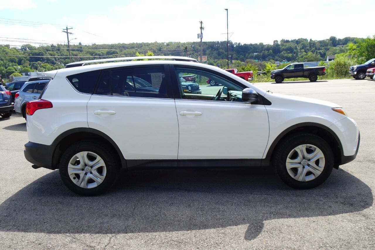 Used 2013 Toyota RAV4 LE AWD/4WD image 5
