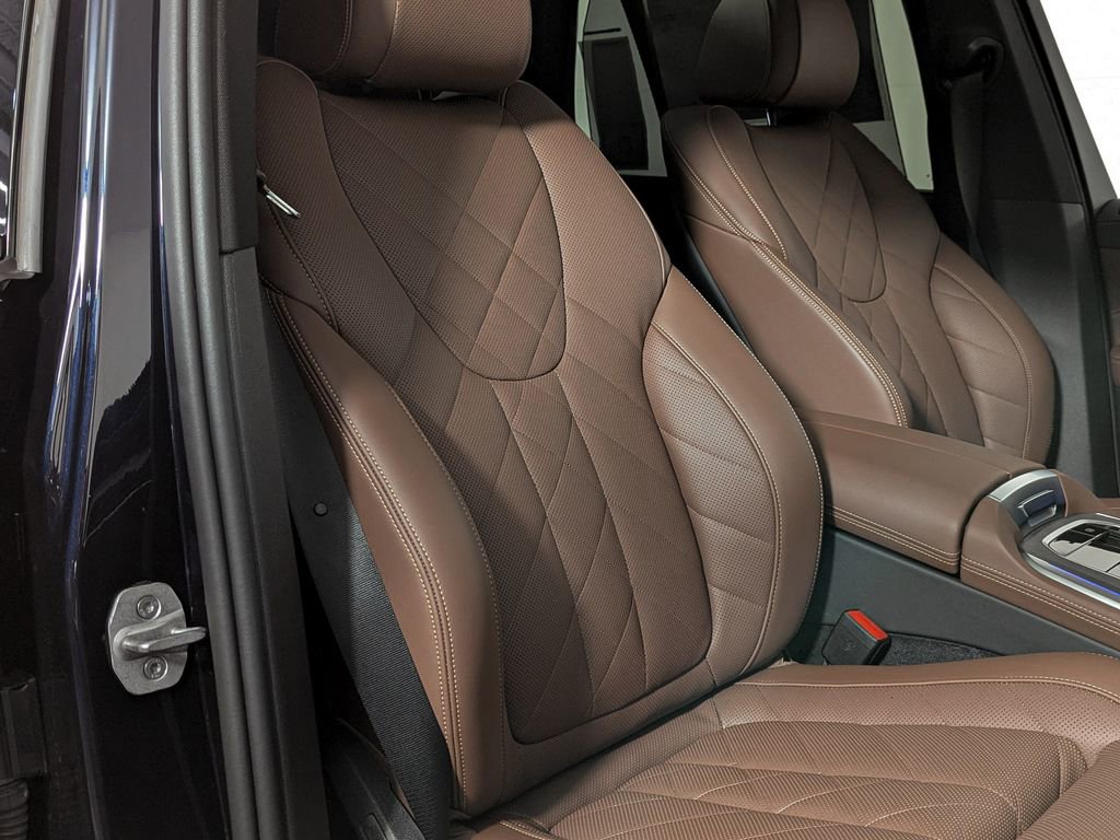 Certified 2024 BMW X5 xDrive40i w/ Executive Package image 29