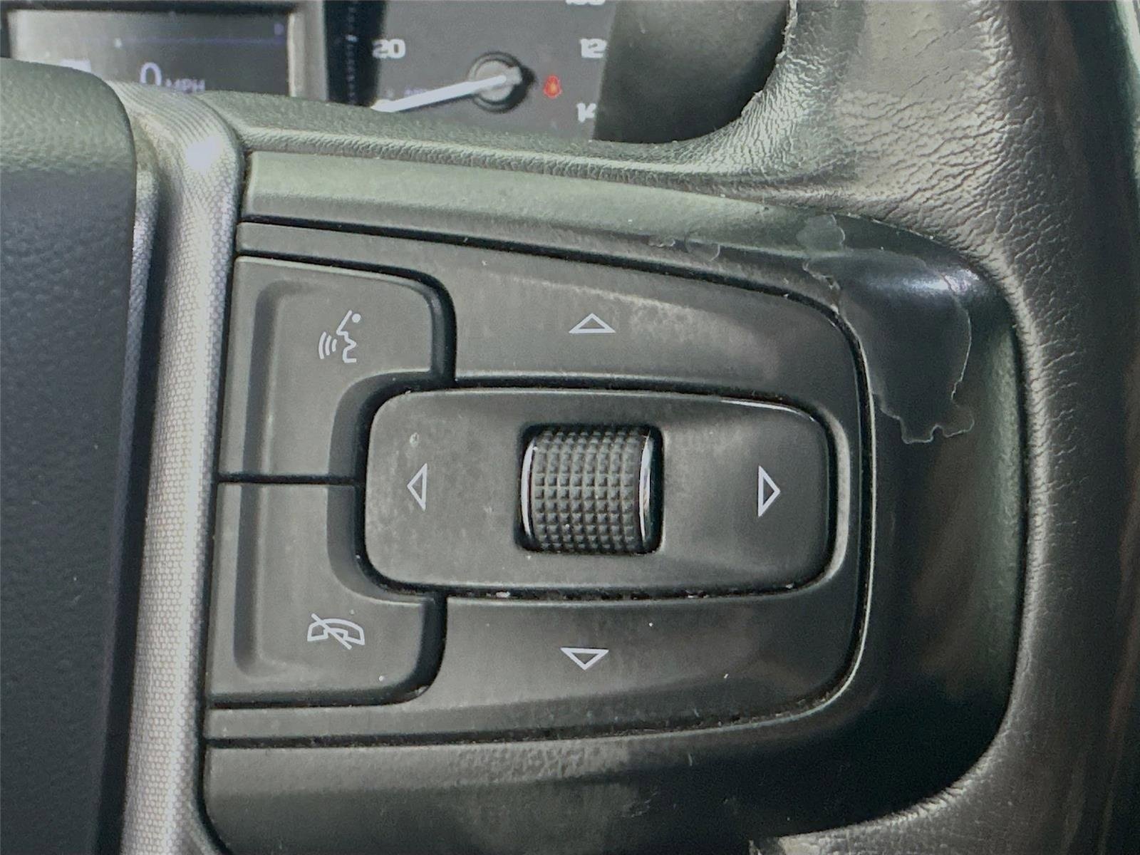 Used 2022 GMC Sierra 3500 SLT w/ SLT Premium Package image 14