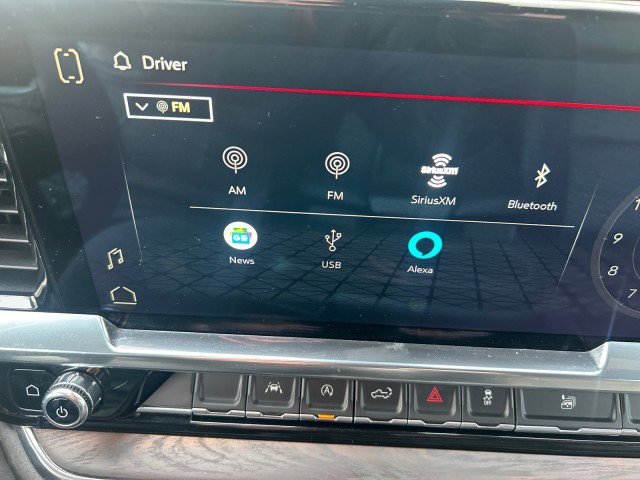 Used 2024 GMC Sierra 1500 SLT image 15