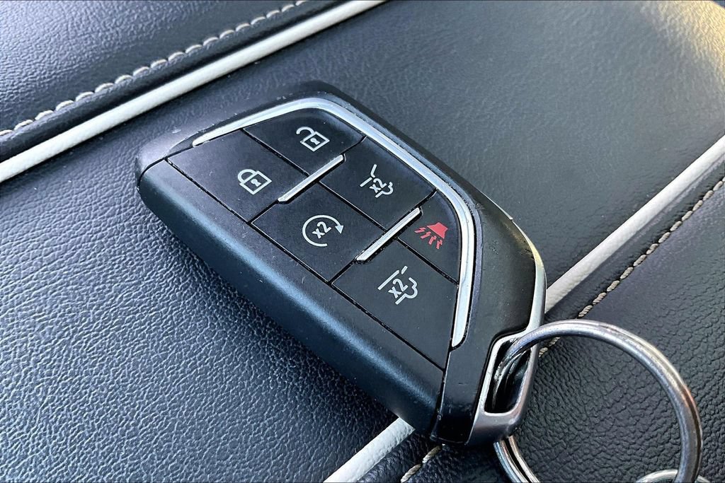 Used 2023 Cadillac Escalade Premium Luxury RWD image 10