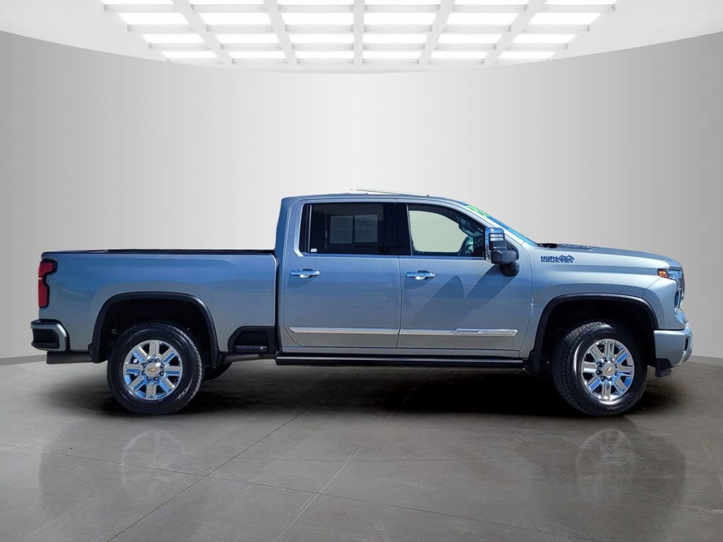 Used 2024 Chevrolet Silverado 3500 High Country w/ Z71 Off-Road Package image 3