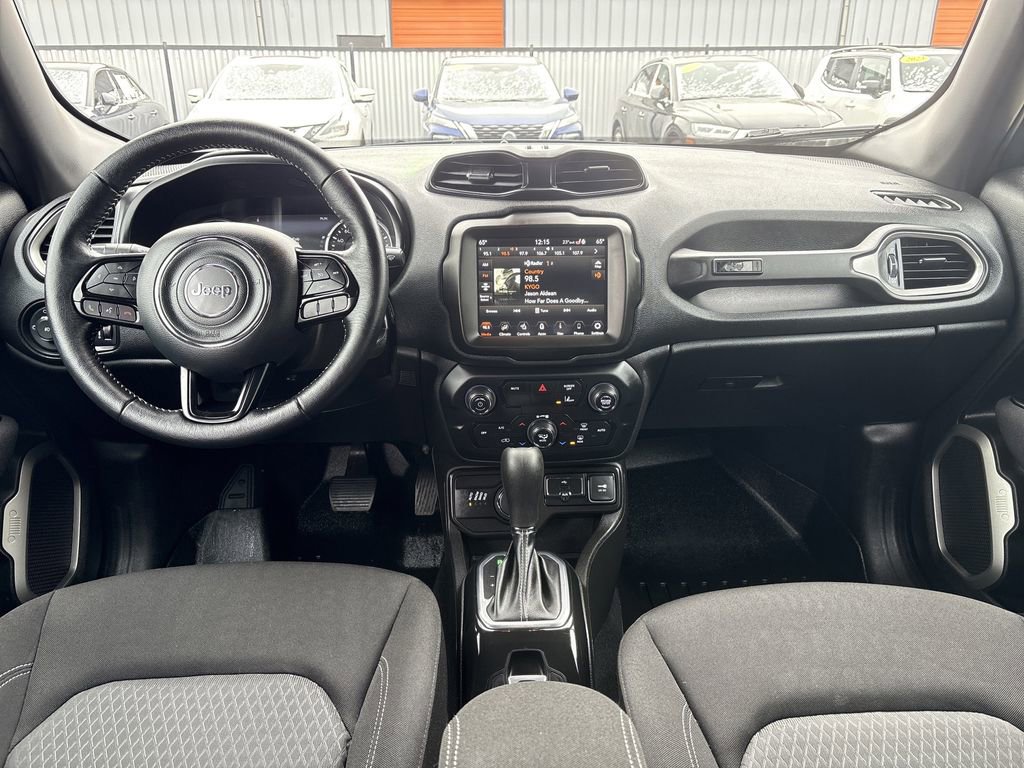 Used 2021 Jeep Renegade Latitude image 9