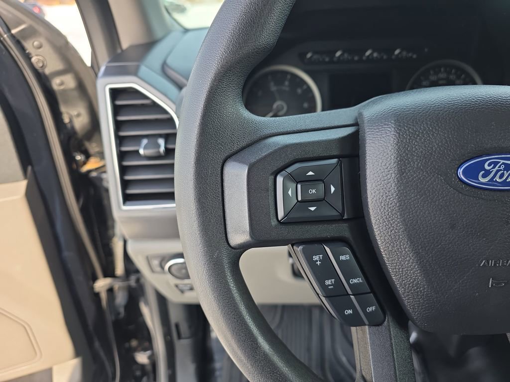 Used 2018 Ford F150 XLT w/ Trailer Tow Package image 16