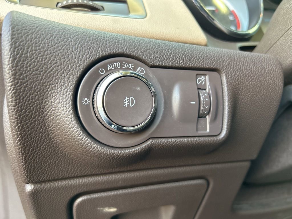 Used 2013 Buick Verano Premium image 22