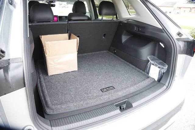Used 2025 Volkswagen Tiguan SE w/ Panoramic Sunroof Package AWD/4WD image 7