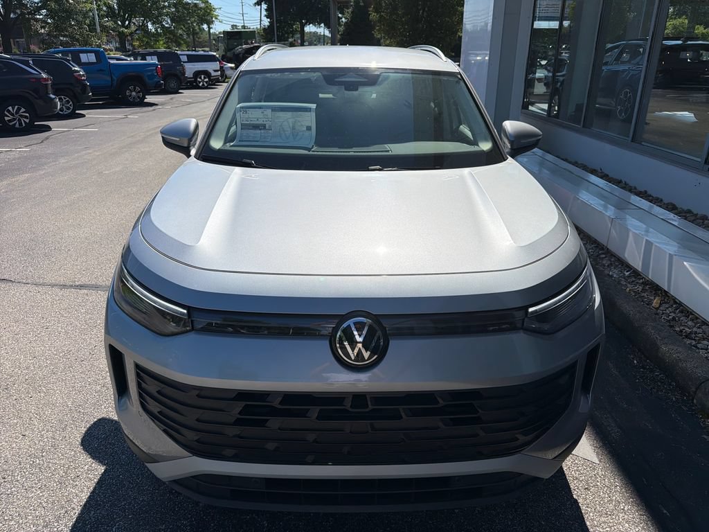 New 2026 Volkswagen Tiguan S FWD image 3