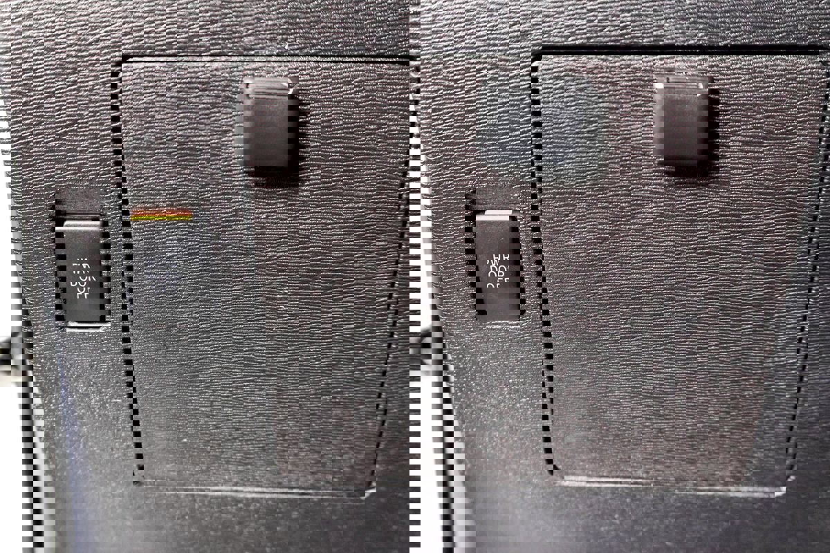 Used 2015 Toyota Venza XLE w/ XLE Premium Package image 42