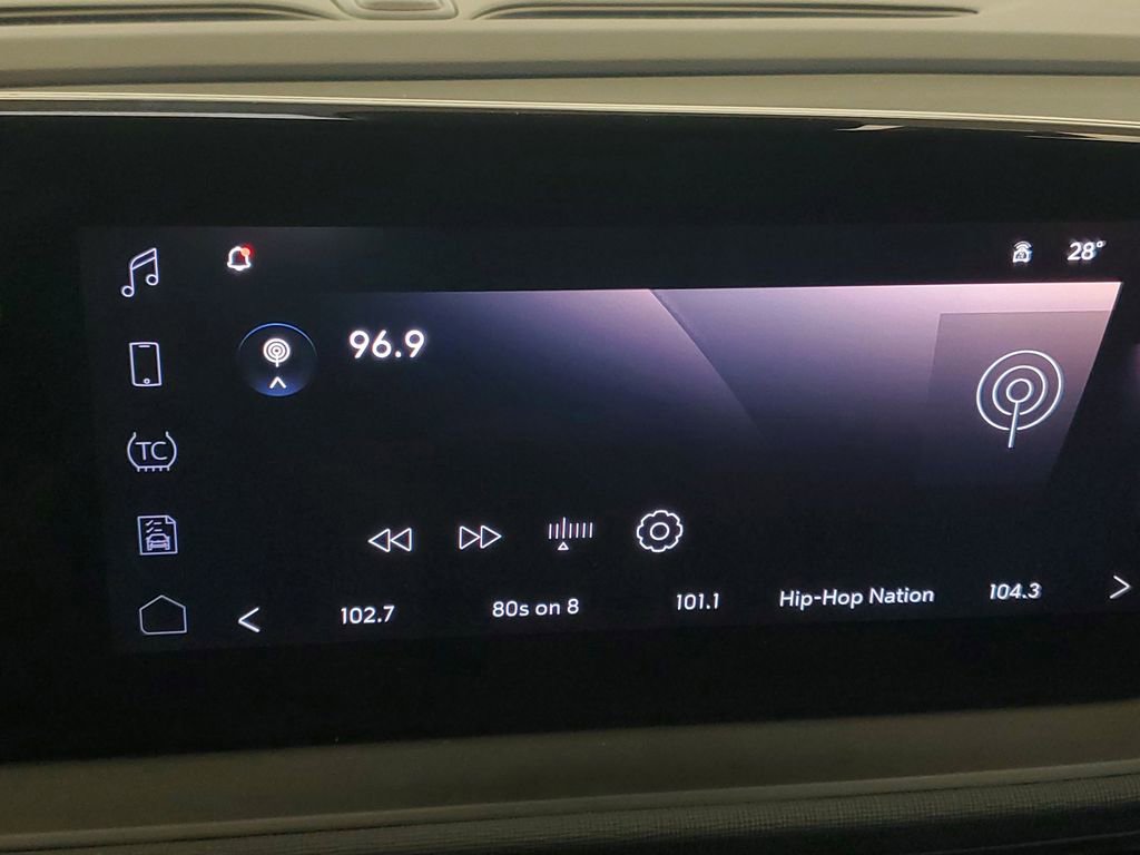 Used 2025 Buick Envista Preferred image 20