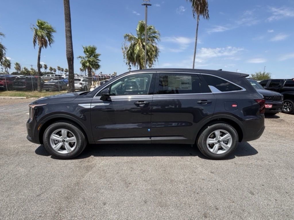 New 2026 Kia Sorento LX FWD image 5