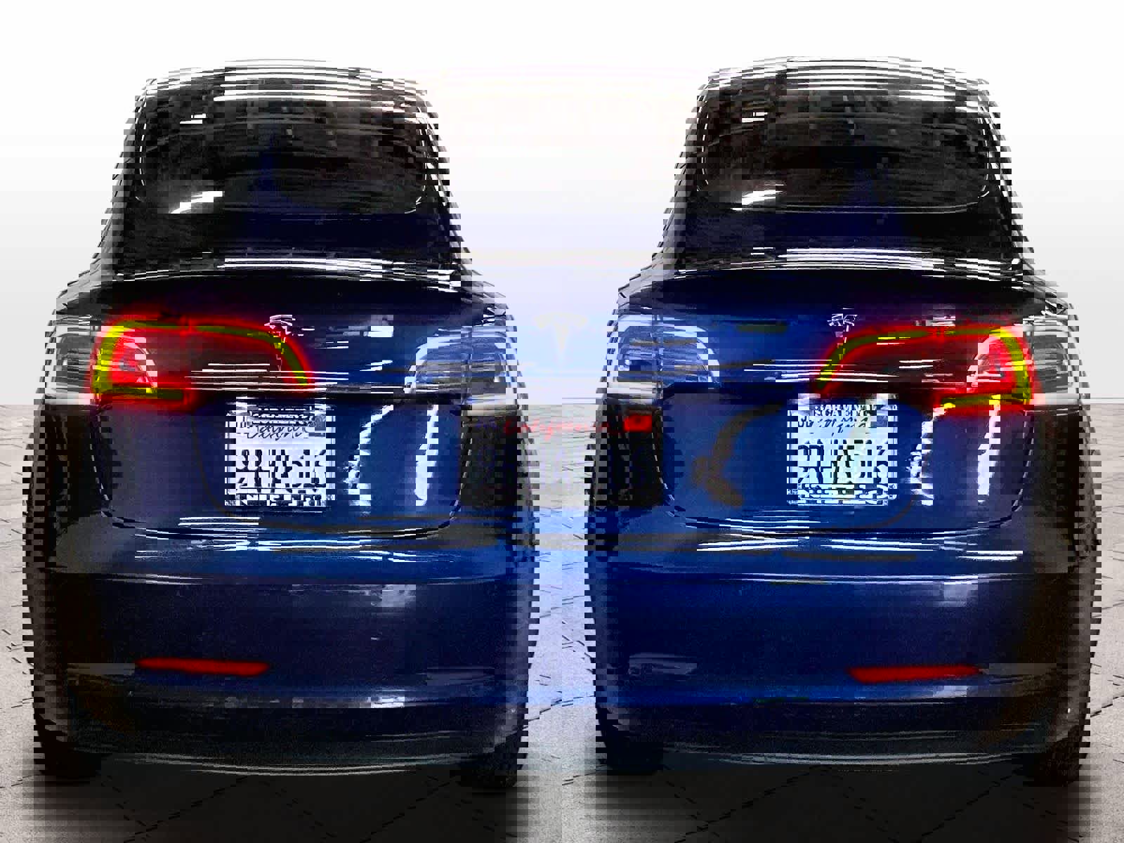 Used 2018 Tesla Model 3 Mid Range image 6