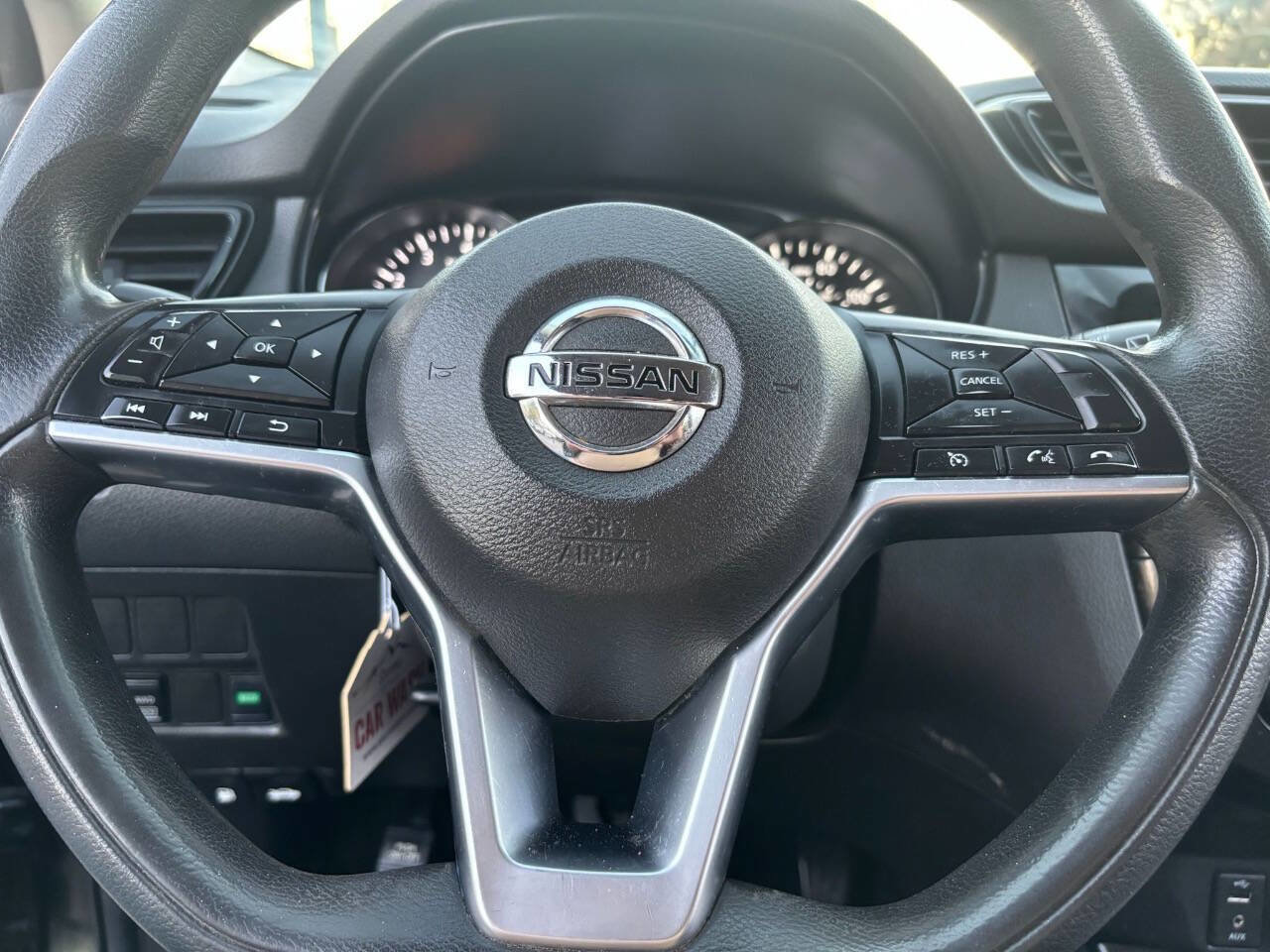 Used 2018 Nissan Rogue Sport SV image 17