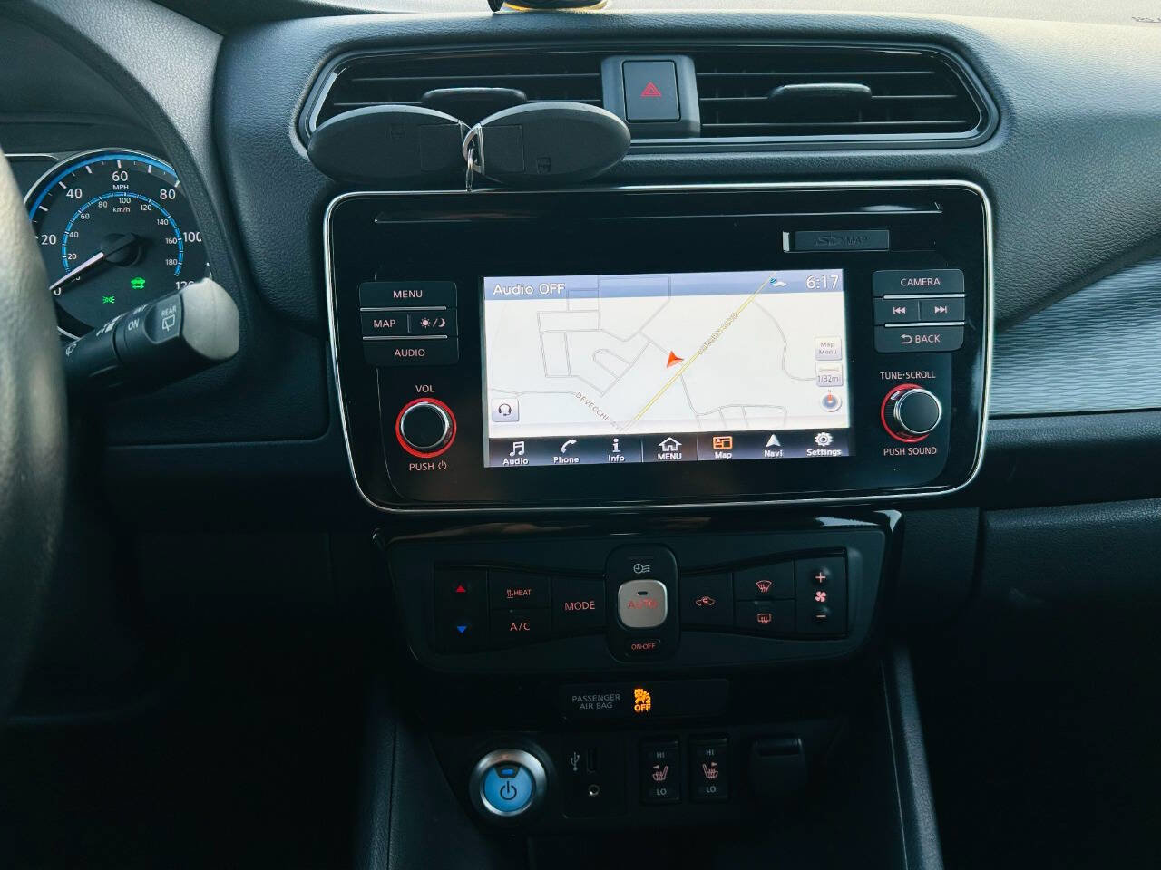 Used 2019 Nissan Leaf SL w/ SL Technology Package image 21