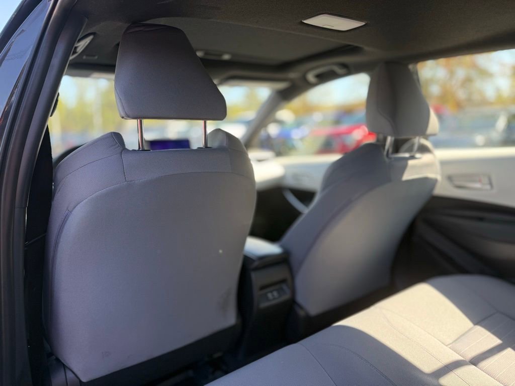 Certified 2025 Toyota Corolla SE w/ SE Premium Package image 17