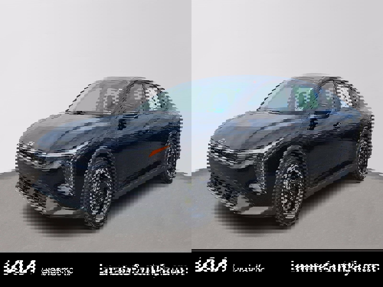 Used 2025 Kia K4 EX image 1