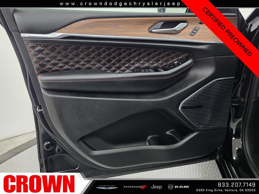 Certified 2023 Jeep Grand Cherokee Summit w/ Adv Protech Group IV AWD/4WD image 22