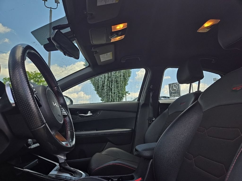 Certified 2022 Kia Forte GT w/ GT Technology Package FWD image 29